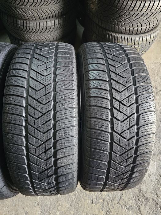4 anvelope iarna  235 60 18 Pirelli 2022