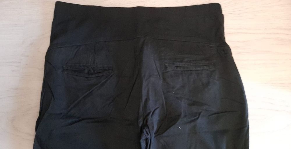 Pantaloni pentru gravide