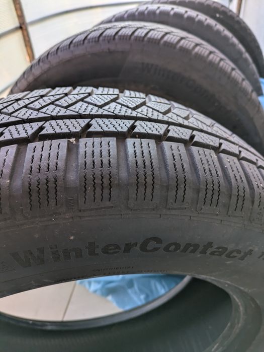 Vând anvelope Continental Winter Contact TS850P 215/65R17 99H SUV