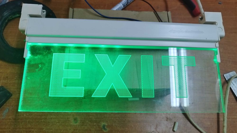 Аварино лед осветление olympia electronics  светещи табели за изход