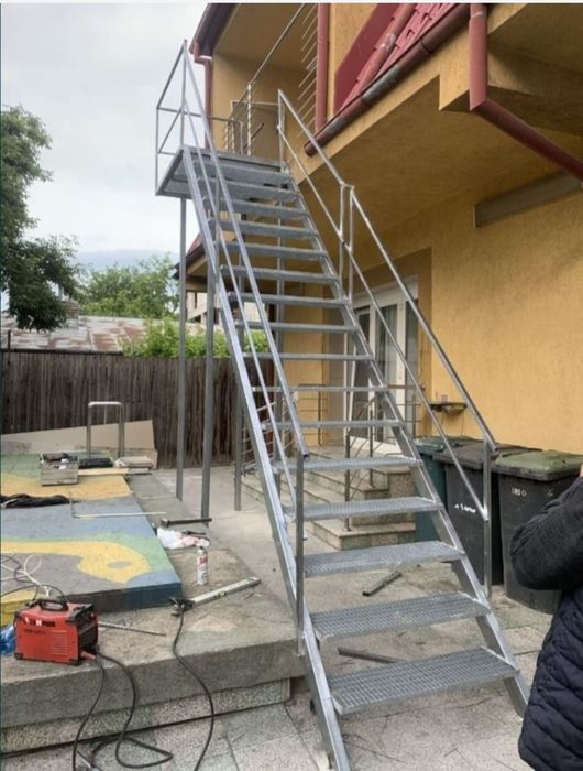Scăra zincata la comandă  oriunde în tara oferim și montaj