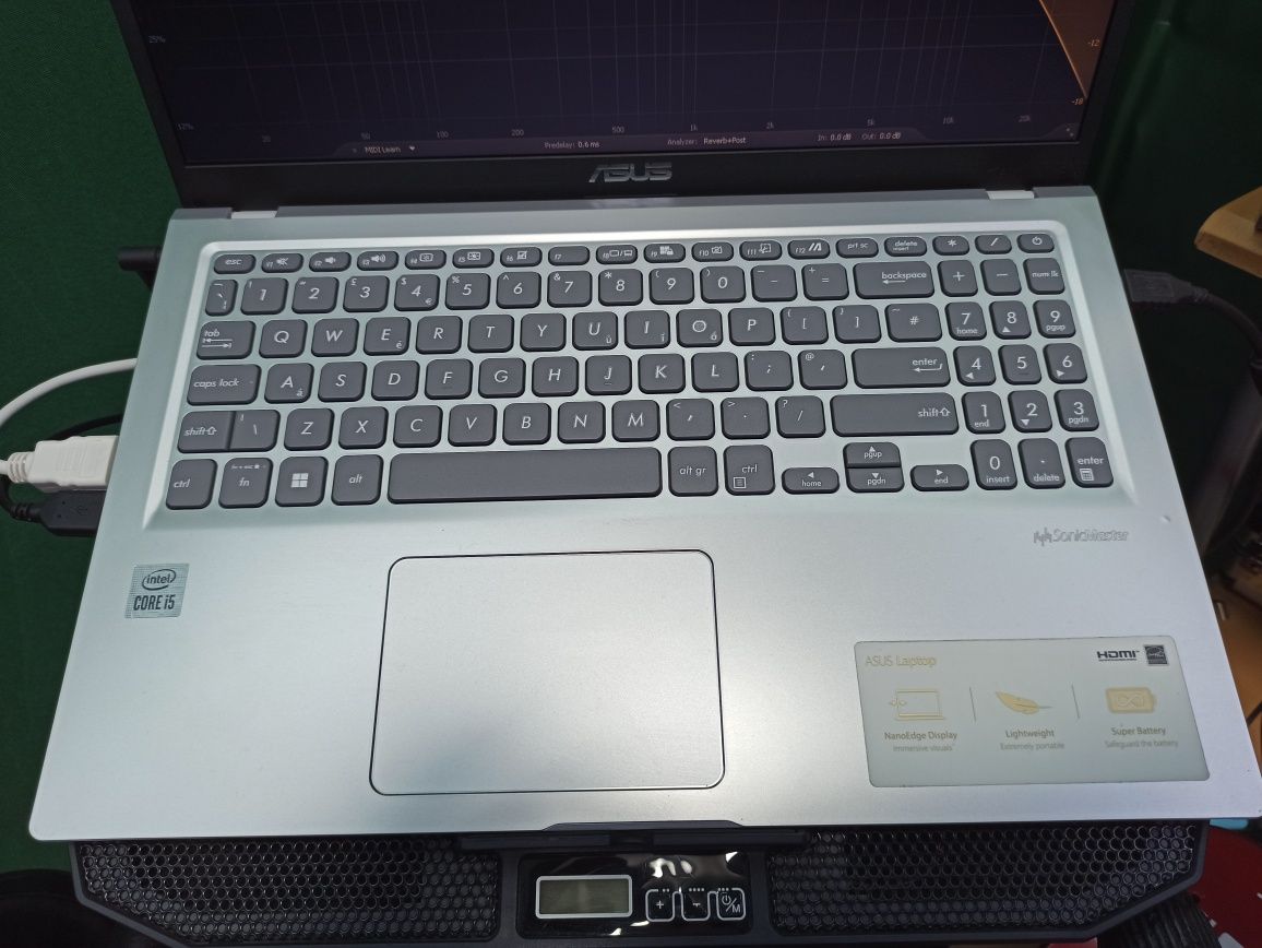 Ноутбук Asus core i5