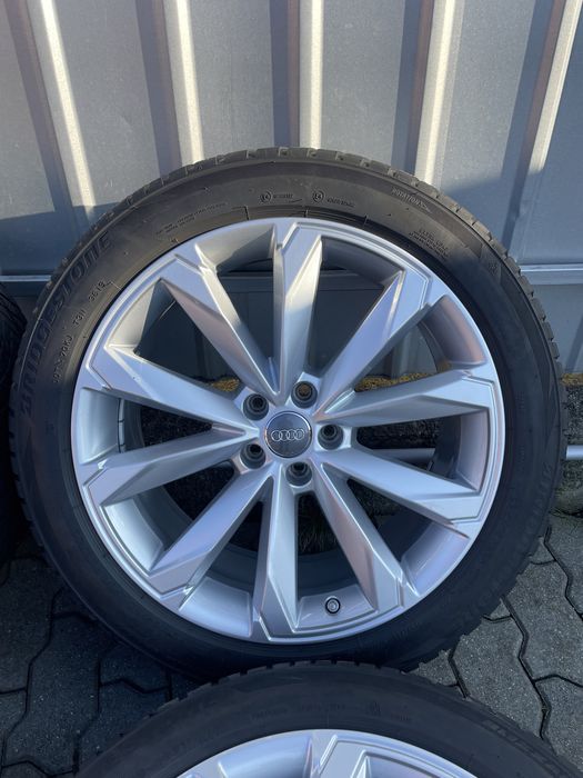 Jante de aluminiu originale Audi R20 cu cauciucuri de iarna