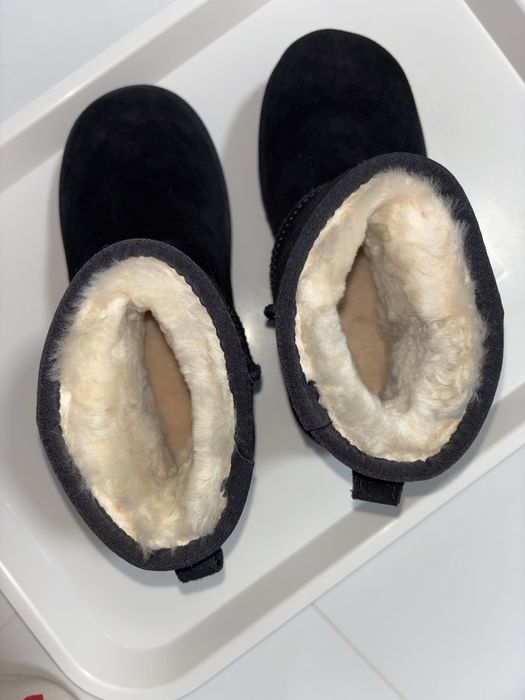 Ghete tip Ugg Benvenuti