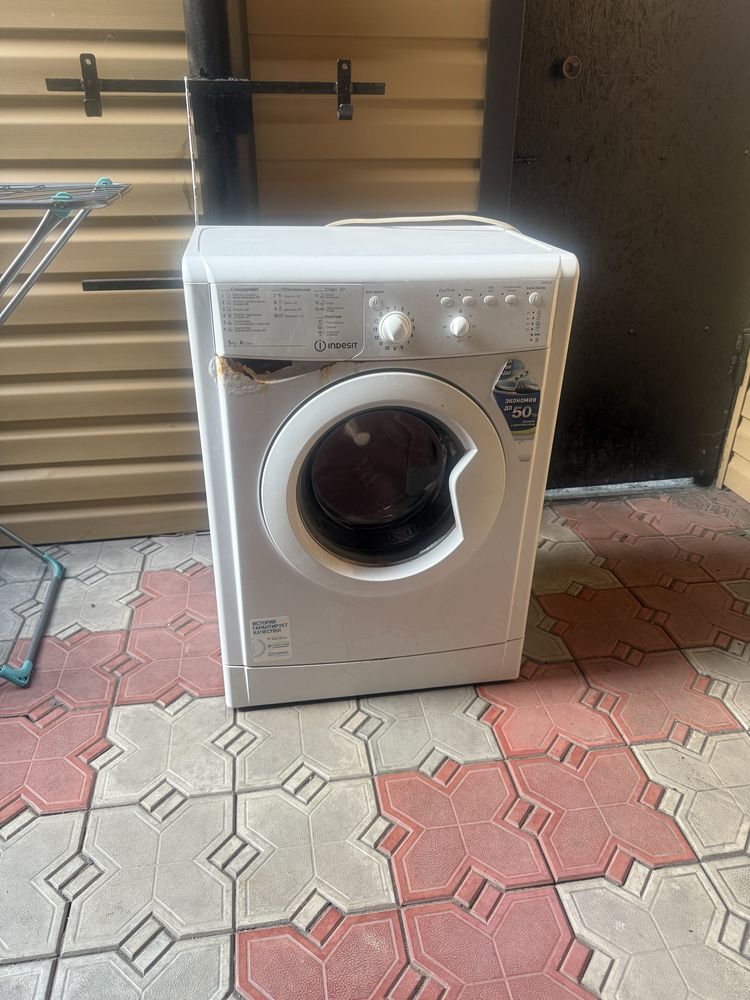 Продаю стиральную машину