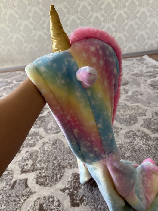 Продам красивый костюм