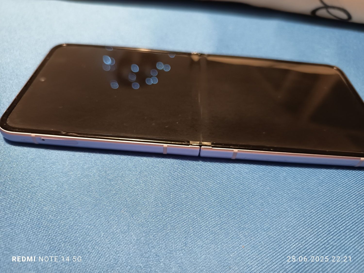 Samsung galaxy Z flip 3