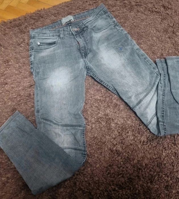 Blugi bărbați Pull&Bear