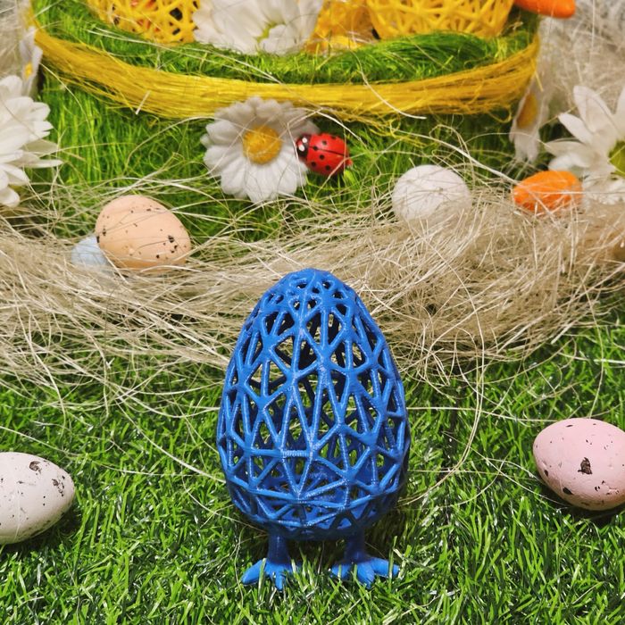 Великденско яйце с крака