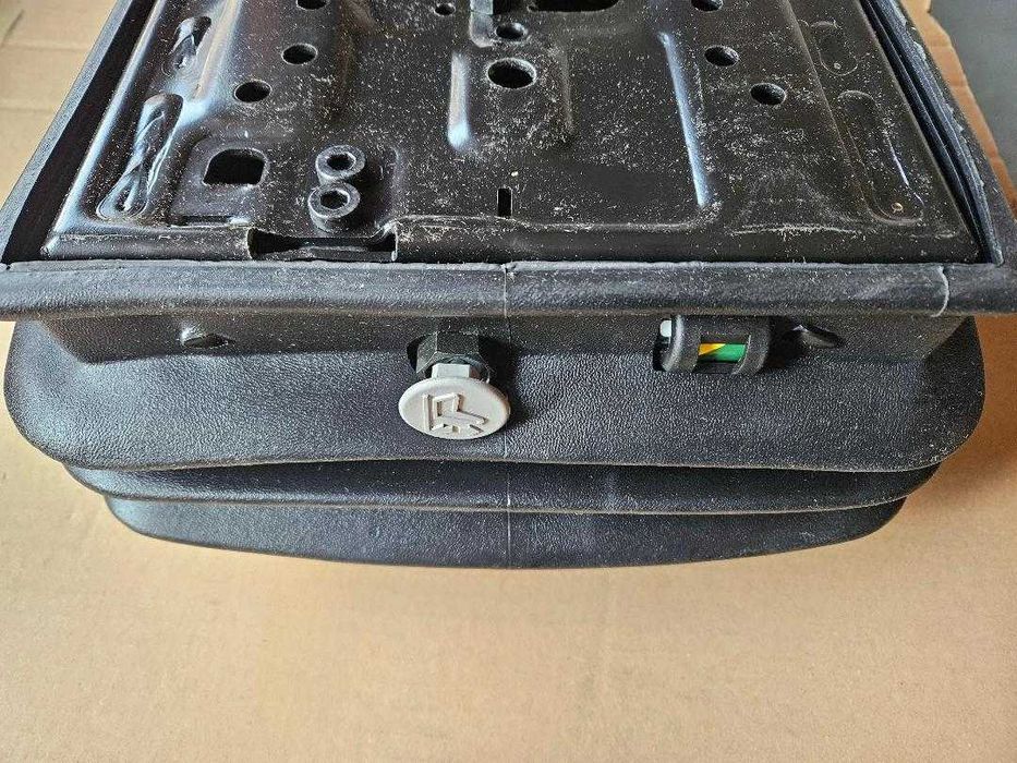 suspensie scaun New Holland, Deutz Fahr , Grammer MSG
