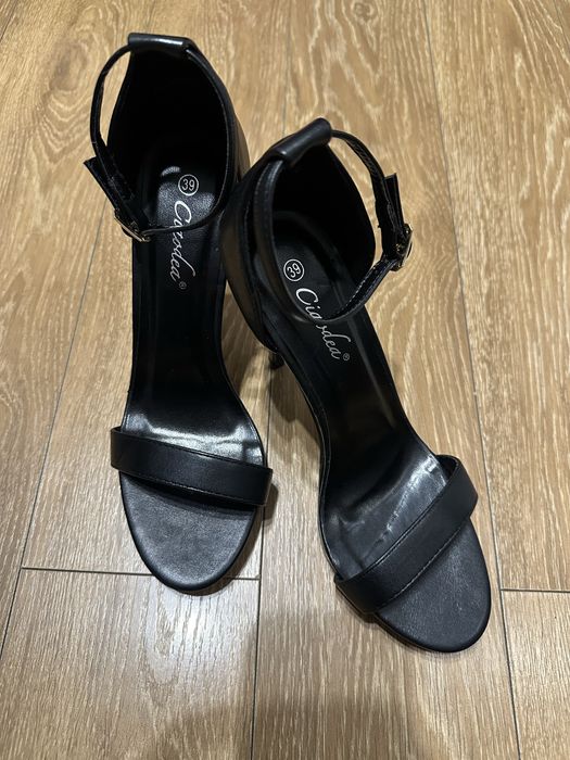 Sandale negre 38