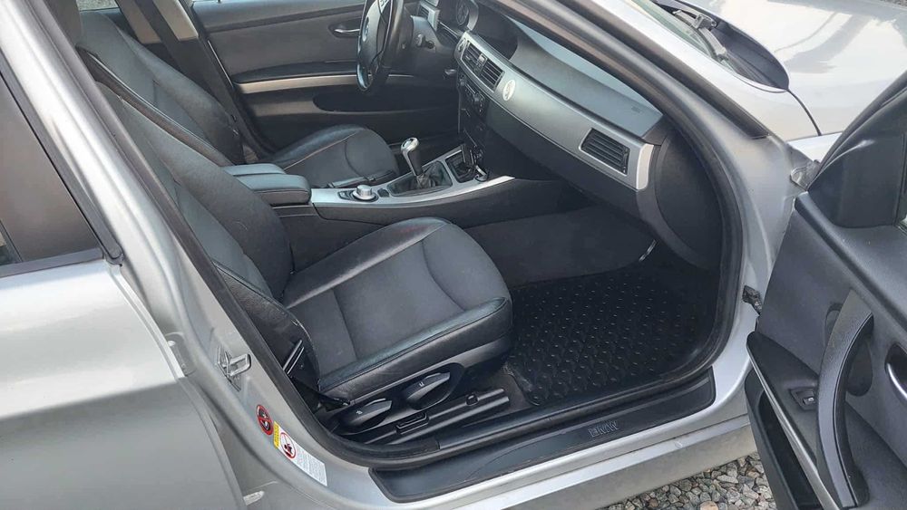 BMW seria 3 2.0d E91 an 2006  NAVI