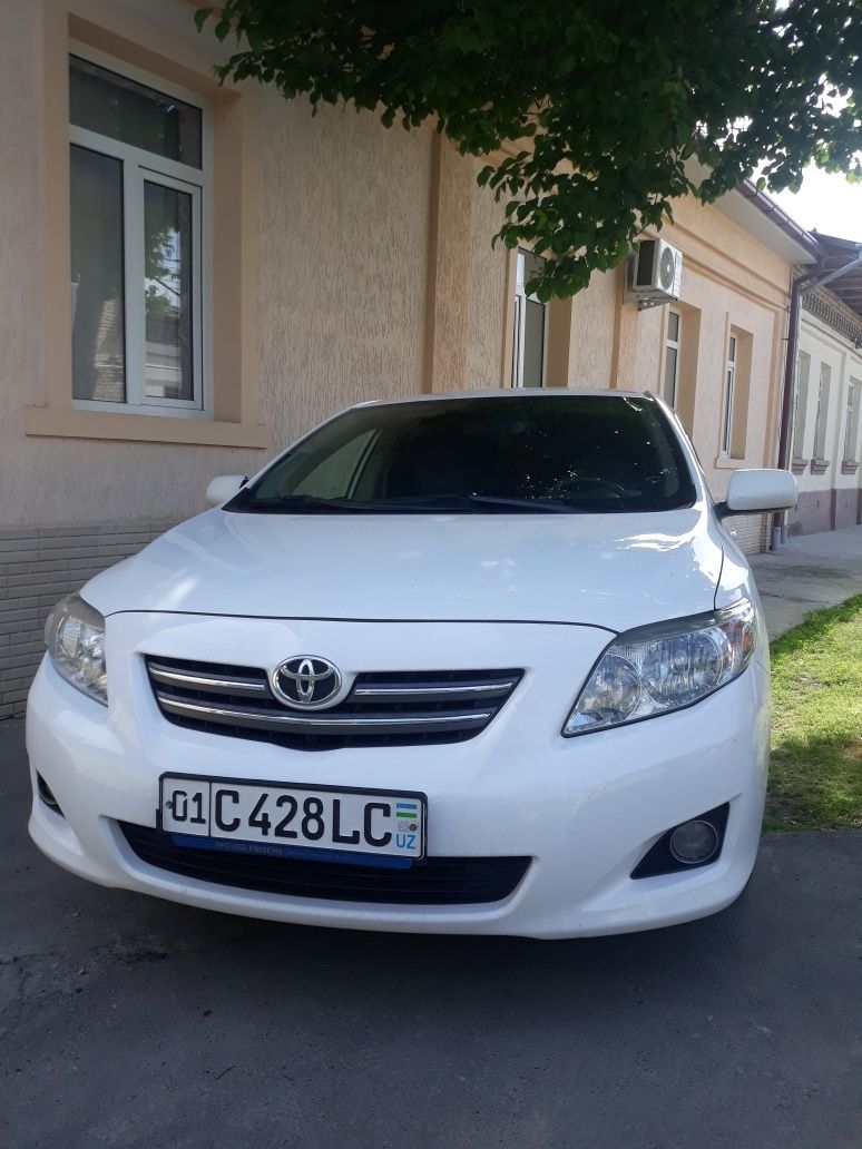 Toyota Corolla 1,6 механика. 2008 год. пробег 219000 км.