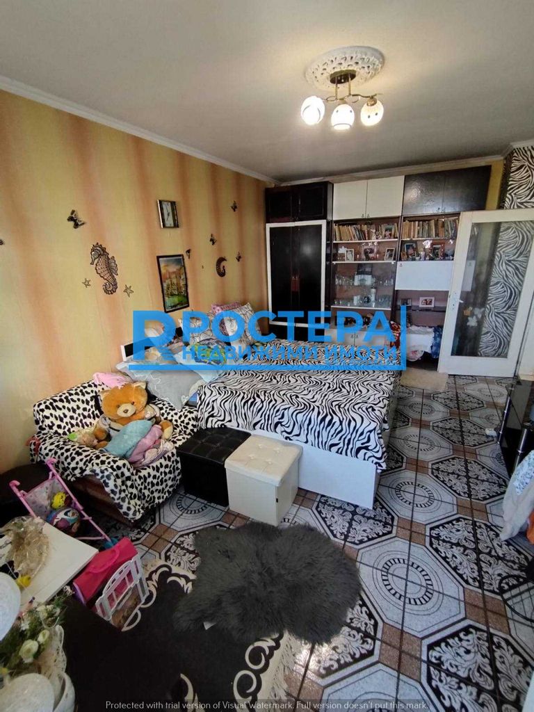 Продава се Тристаен апартамент в Търговище, Запад 2 - 90 кв.м за 816 €/кв.м - Снимка #1