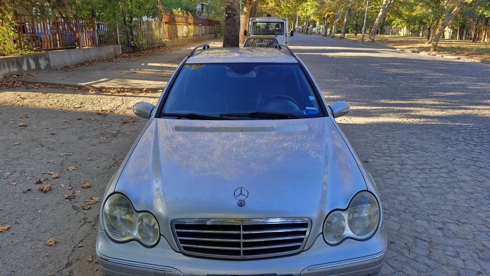 Mercedes-Benz C 220 2.2 - с нови гуми и окачване