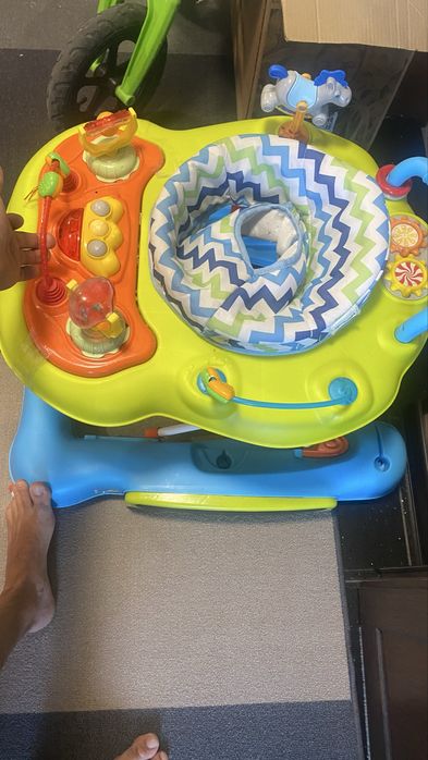 Проходилка детска с песнички