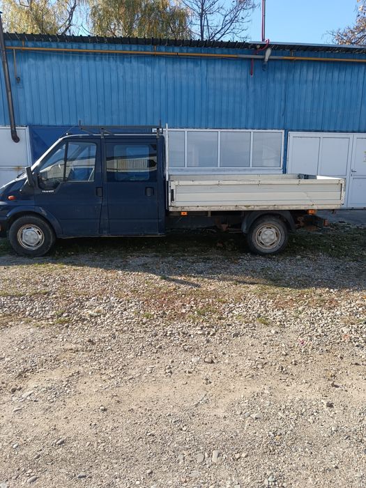 Autoutilitara Ford tranzit
