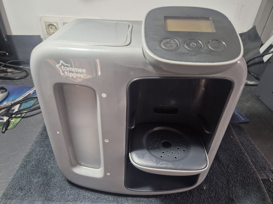 Tommee tippee машина за адаптирано мляко