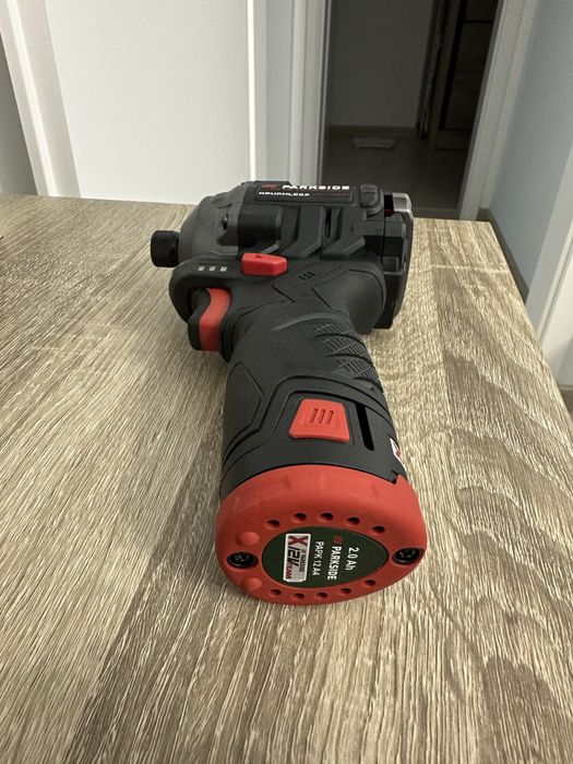 Autofiletanta/Bormasina impact biți Parkside 12V + acumulator 2Ah 12V