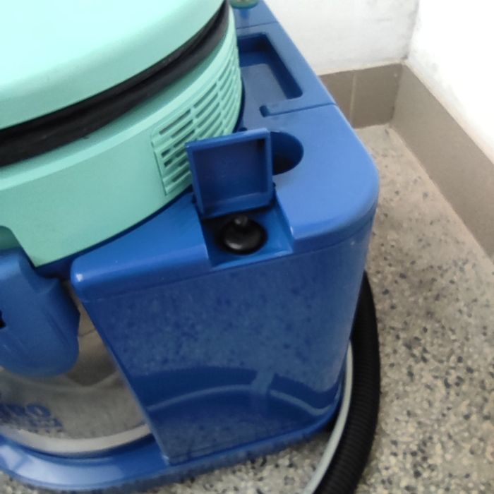 Перяща прахосмукачка