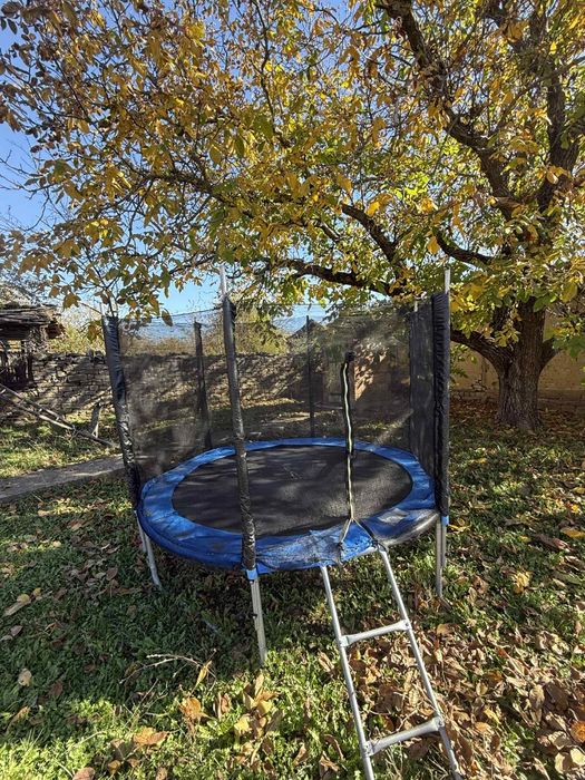 Батут за скачане