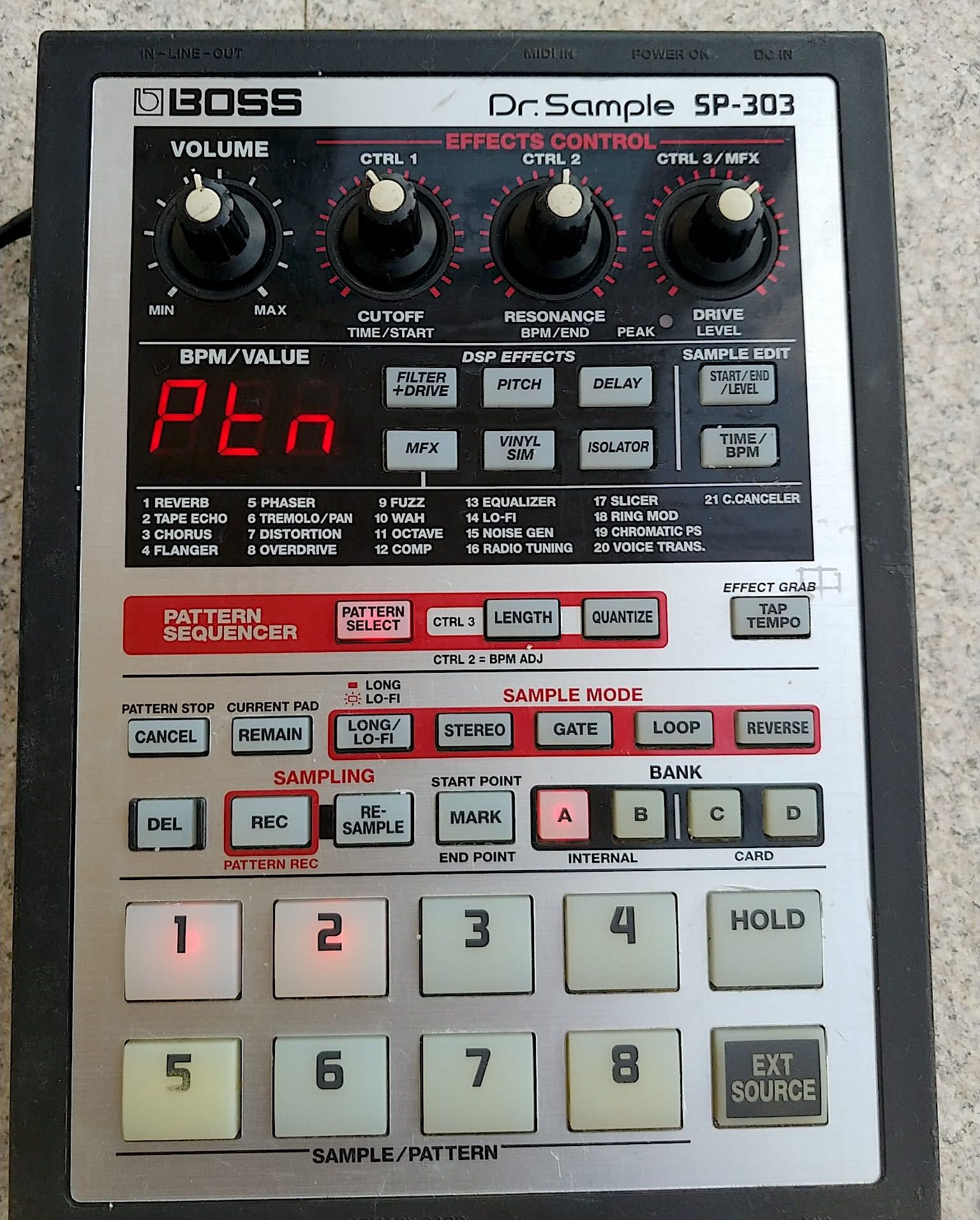 BOSS Dr.Sample SP-303 Roland Moog Yamaha Akay