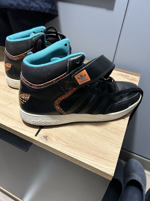 Високи маратонки Адидас 43 номер