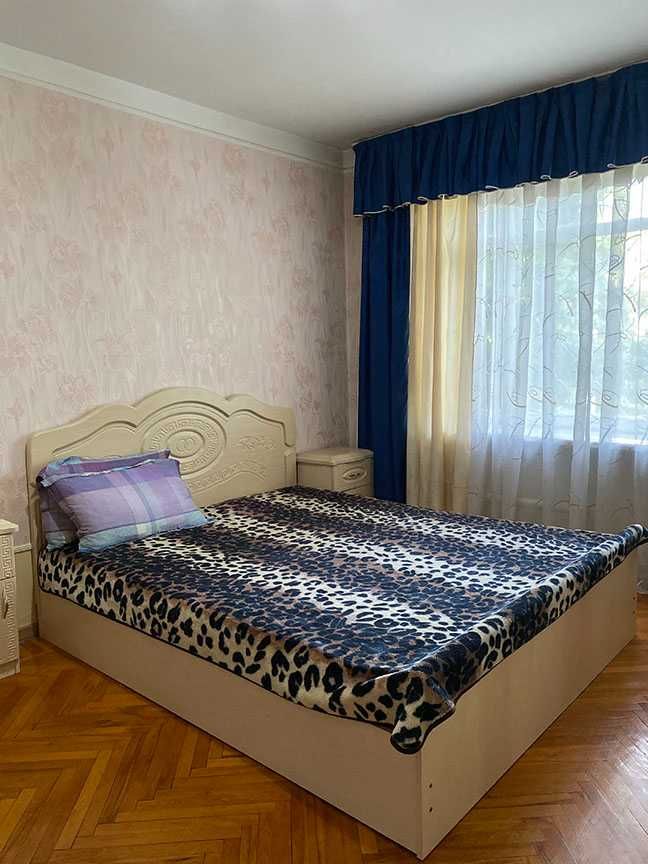 м.Космонавтов Голубые Купола спецплан 2-комн 2/7 75 м² ремонт меб/тех