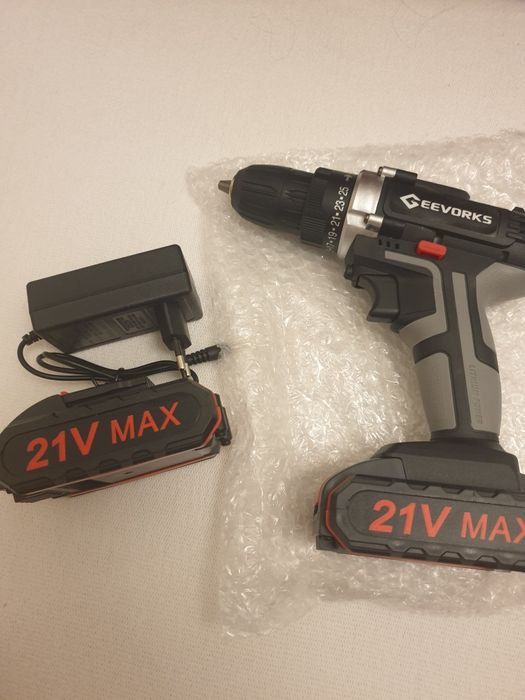 Autofiletanta de 21 v.cu 2 baterii de schimb. Este noua