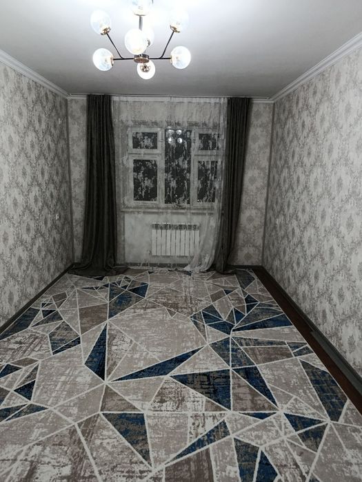 Продаю квартиру 8 худут Янги хает