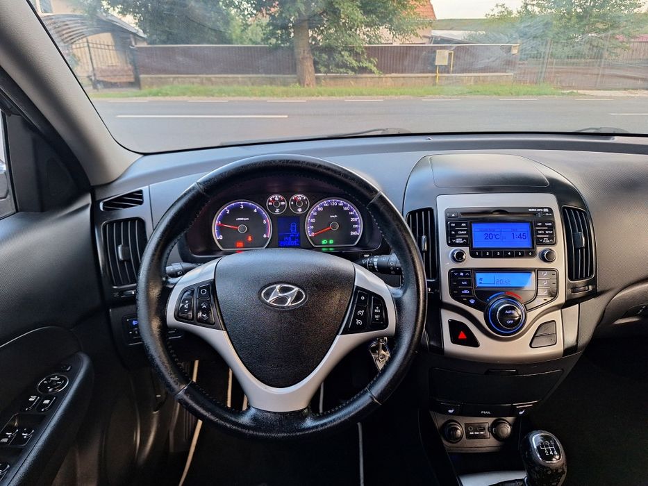 Vând Hiunday i30cw