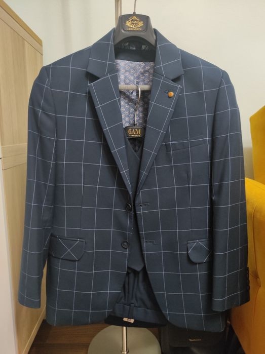 COSTUM pentru banchet