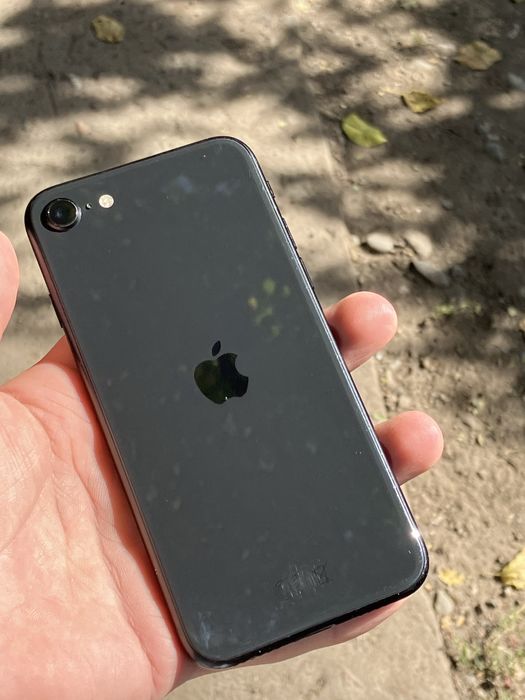 iPhone SE 2020 64гб 72% ориг