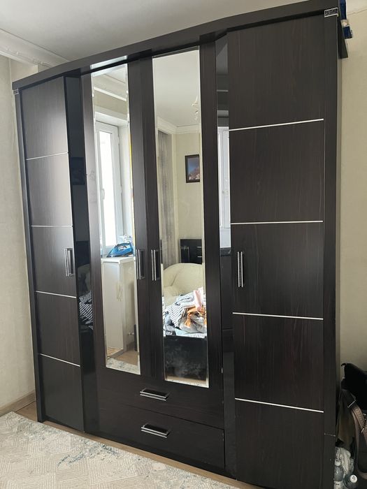 Продам спальни гарнитур