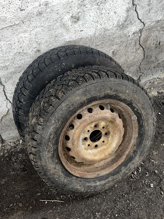 Подам диски с зимней резиной r13