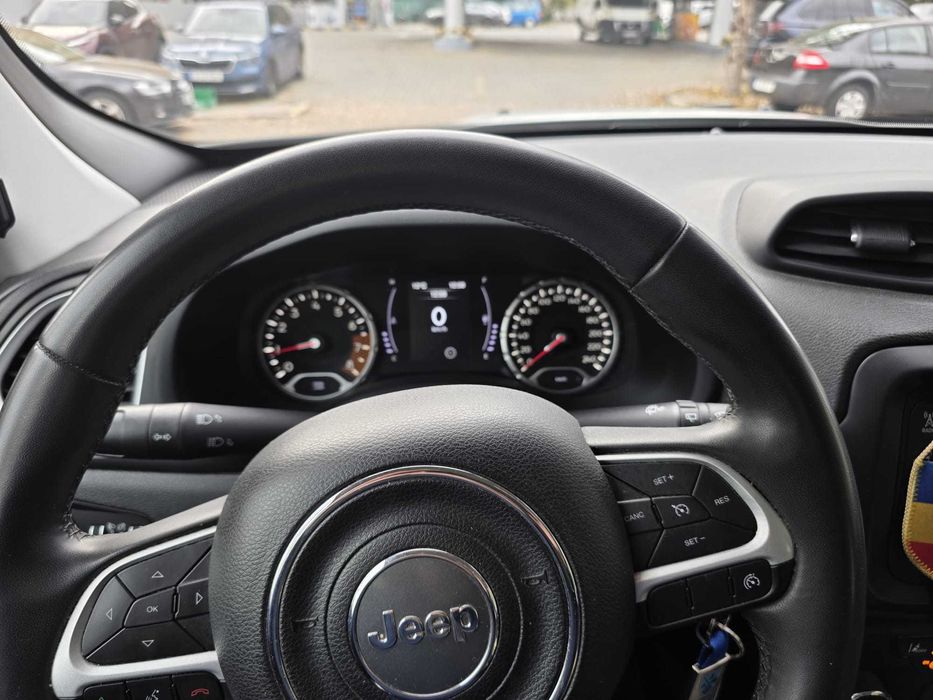 Jeep Renegade 2019  1.0 Benzină 120 CP Alb ITP valabil