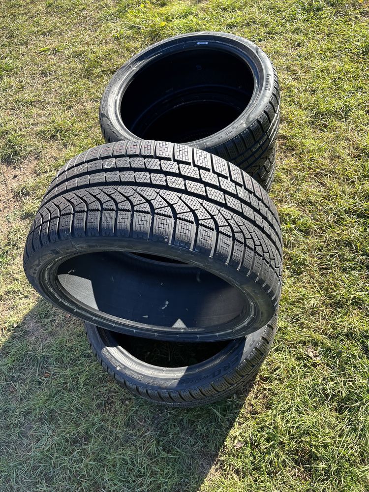 Pirelli P Zero 265/35 R19 Winter 2бр