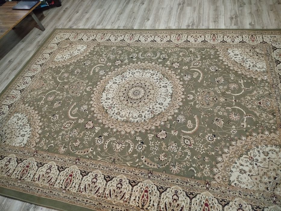 Продам ковёр б/у