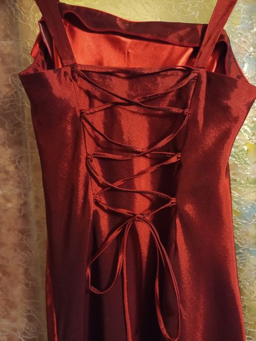 Vand rochie de seara