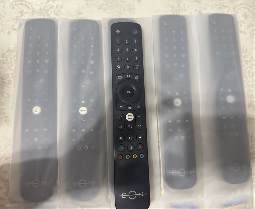 НОВИ запечатани дистанционни  управления за ЕОН Виваком телевизия