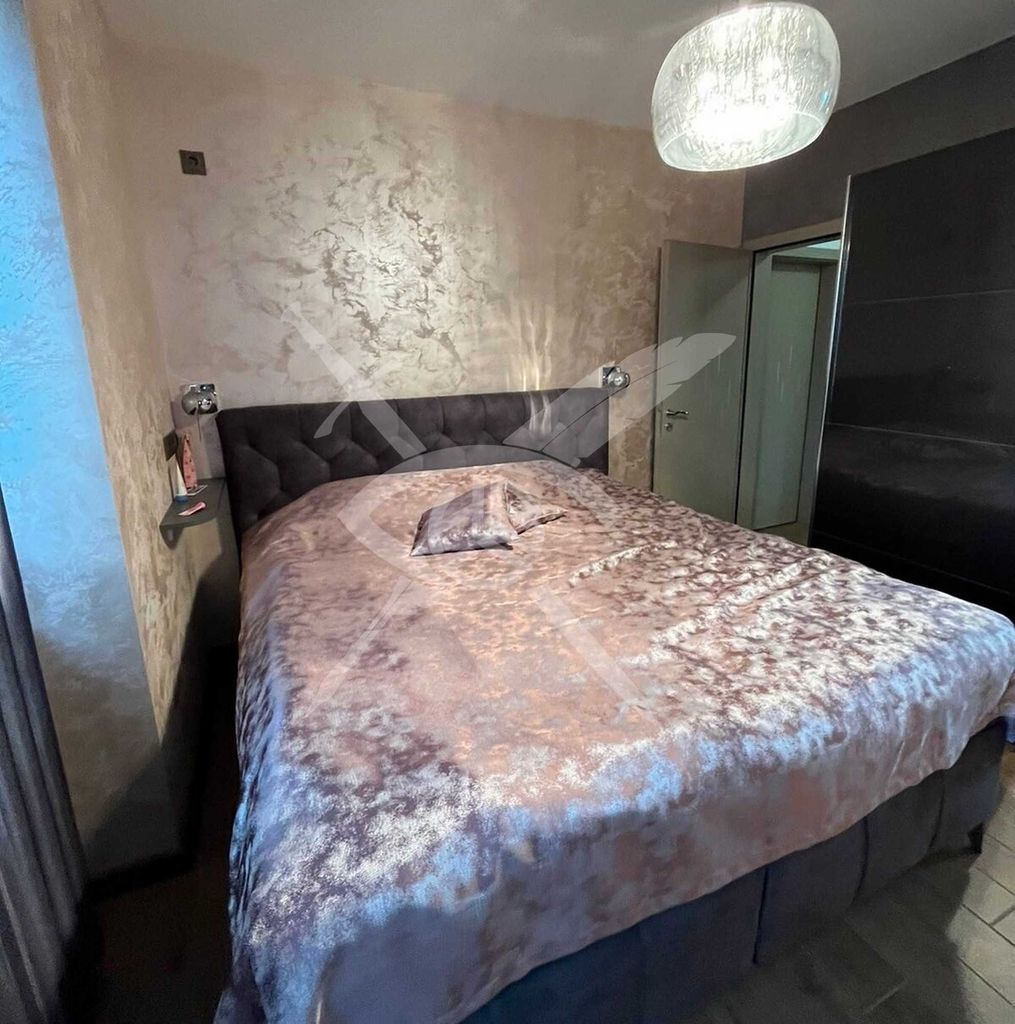 Продава се Къща в с. Ковачевци, Област София-област - 240 кв.м за 1709 €/кв.м - Снимка #4