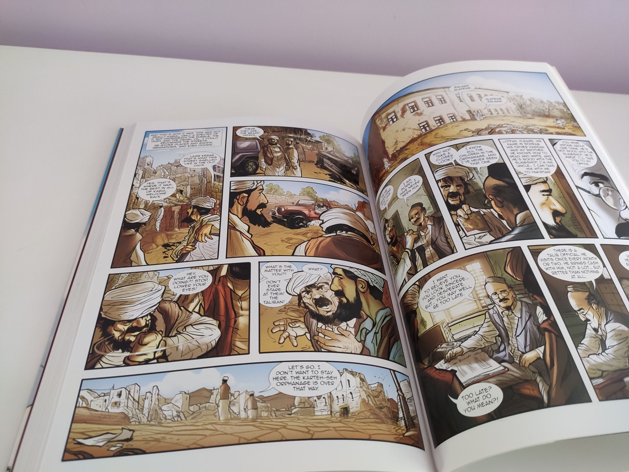 The Kite Runner - comics, limba engleza