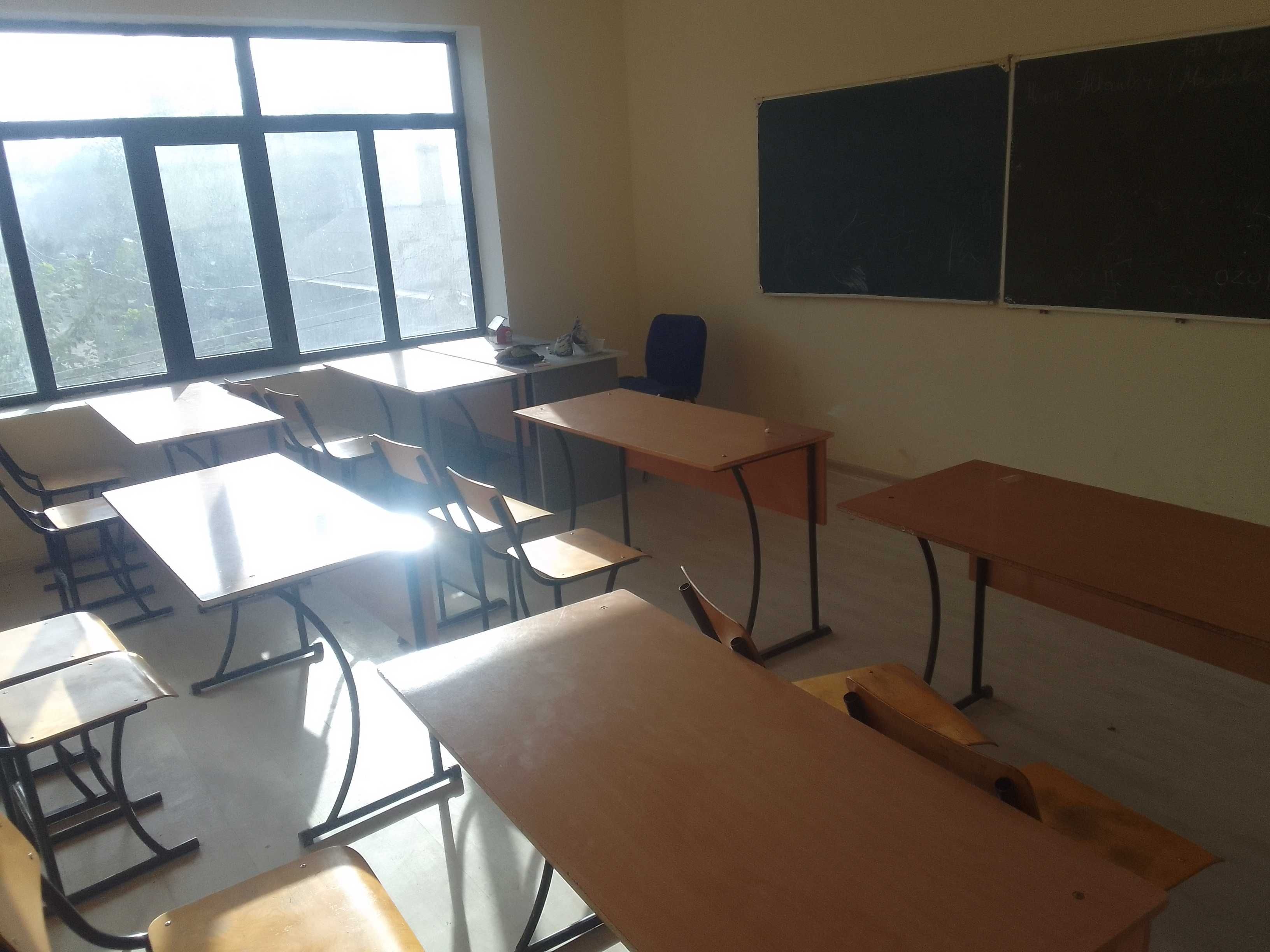 Parta stol stul doskalar xolati yaxshi