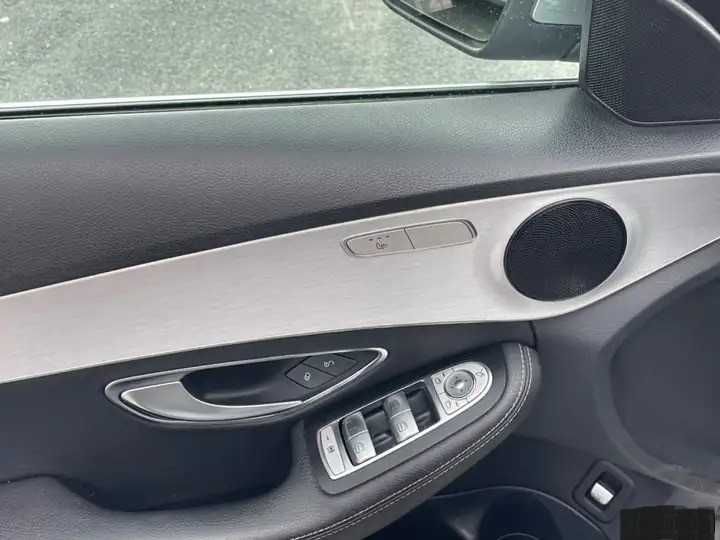 Mercedes-Benz C 180 бензин 2014 година 81 200 пробег