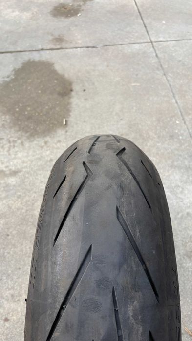 Продавам гуми Pirelli Diablo Rosso II Corsa 120/70/17 и 180/55/17