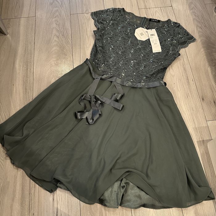 Rochie de ocazie verde SWING XL noua cu eticheta