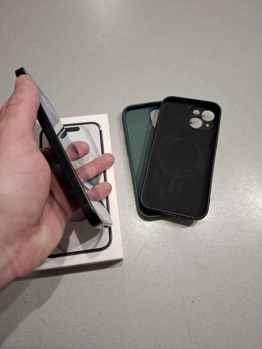 Iphone 15 128 GB black Айфон 15 черен