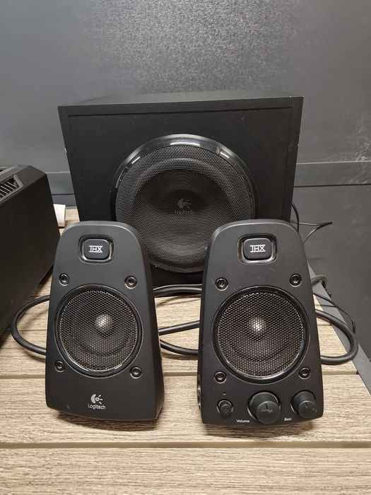 Logitech Z623 2.1 Аудио Система