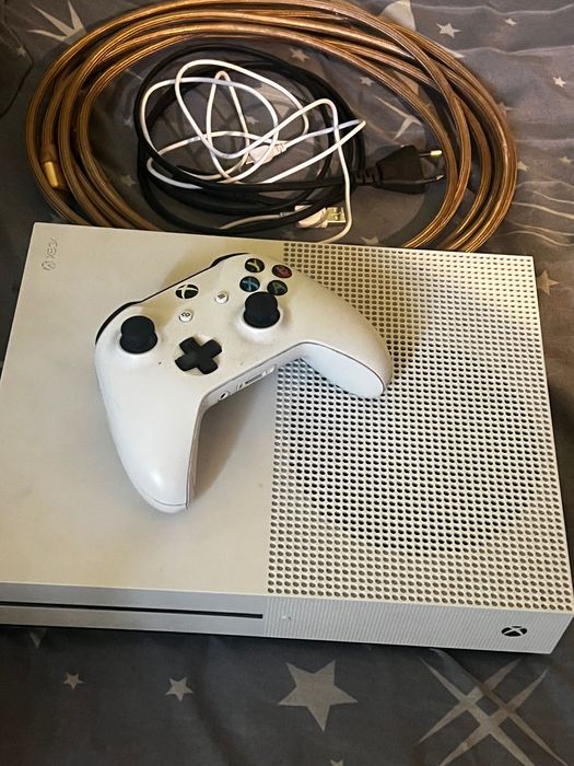 vând xbox one s cu televizor