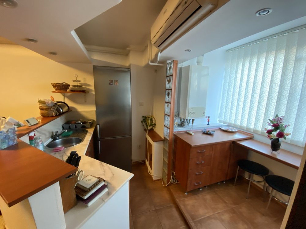 Inchiriez apartament fratii golesti